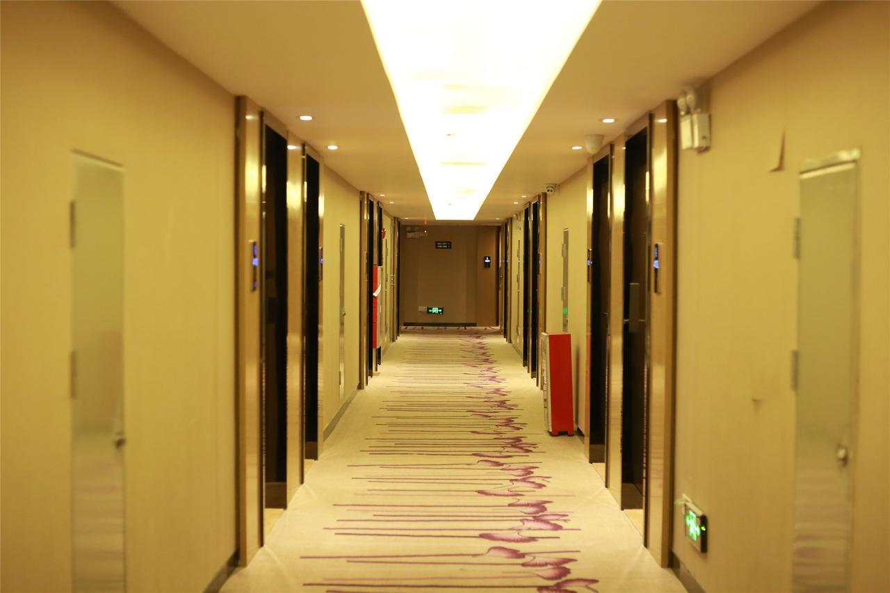 Lavande Hotel Baogang Avenue Guangbai Xinyi Branch Cantón Exterior foto