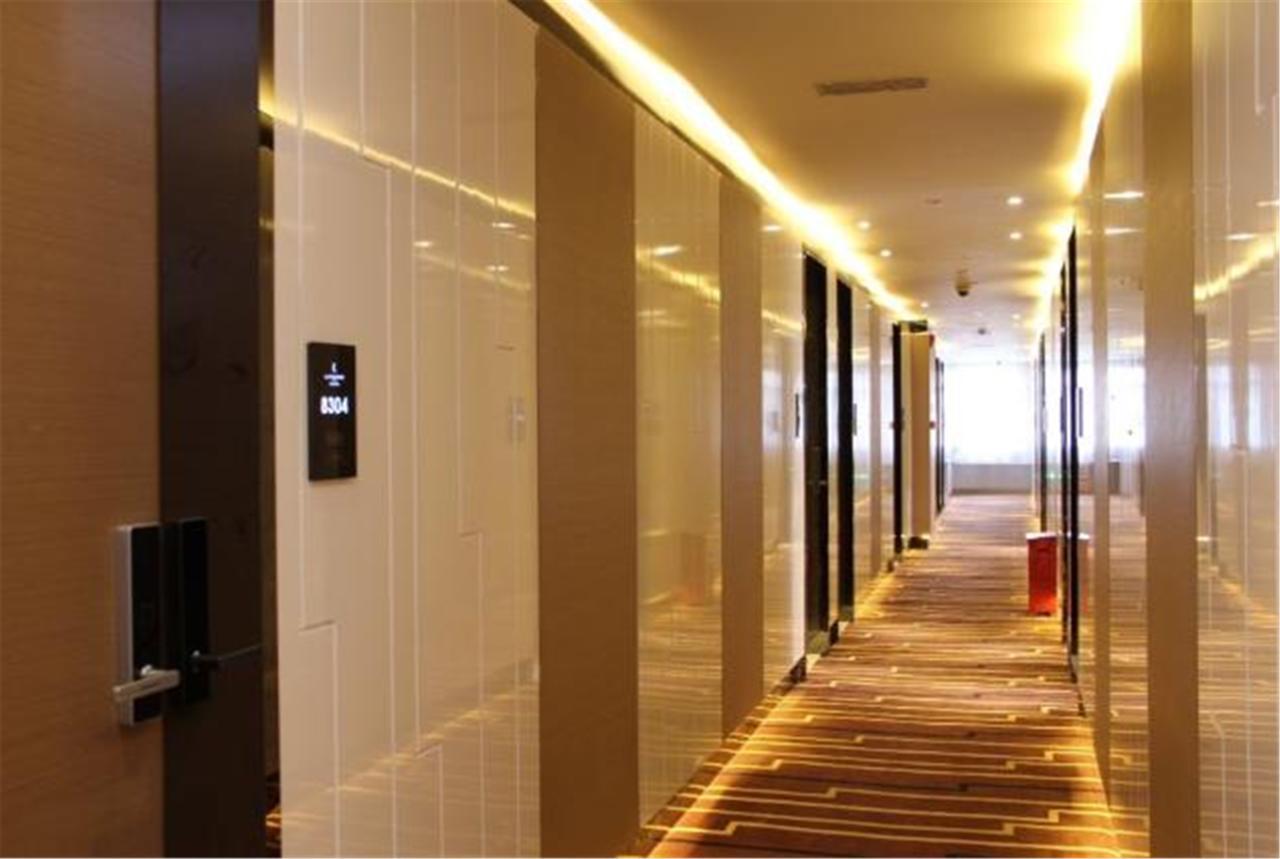 Lavande Hotel Baogang Avenue Guangbai Xinyi Branch Cantón Exterior foto