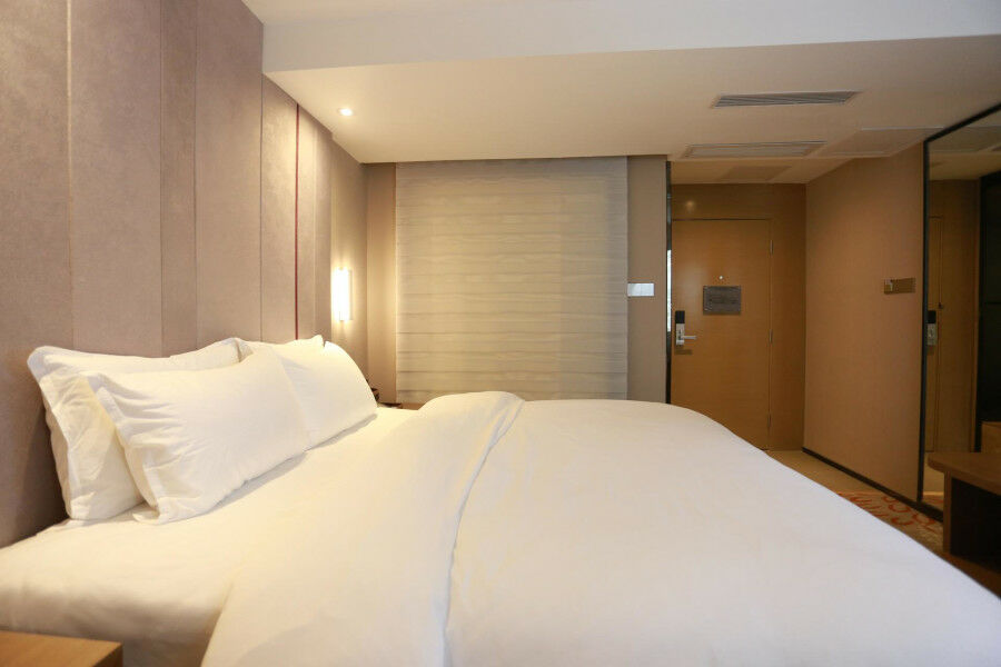 Lavande Hotel Baogang Avenue Guangbai Xinyi Branch Cantón Exterior foto